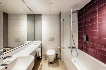 هتل Premier Inn Darmstadt City Centre