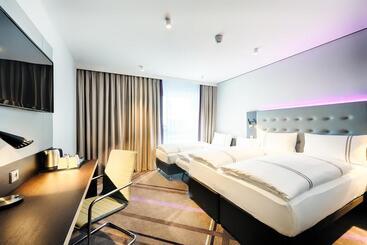هتل Premier Inn Darmstadt City Centre