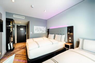 هتل Premier Inn Darmstadt City Centre