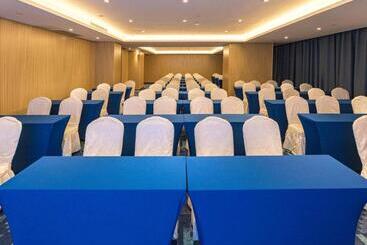 Kyriad Marvelous Hotel Kunming High Tech Zone Wuyue Plaza