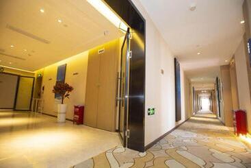 Kyriad Marvelous Hotel Kunming High Tech Zone Wuyue Plaza