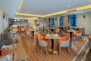 Kyriad Marvelous Hotel Kunming High Tech Zone Wuyue Plaza