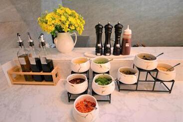 Kyriad Marvelous Hotel Kunming High Tech Zone Wuyue Plaza