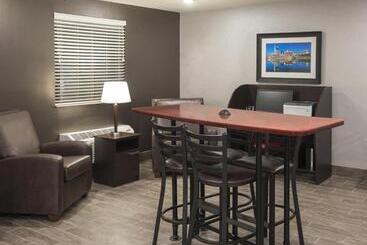 My Place Hotel East Moline/quad Cities, Il