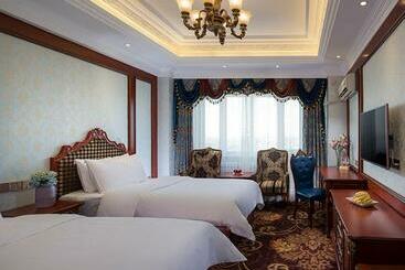 Vienna Classic Hotel Manzhouli Zhongsu Street
