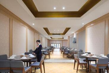 Vienna International Hotel Nanchang Qingshan Lake Wanda Plaza