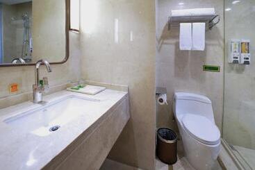Vienna International Hotel Nanjing Dongshan Headquarters