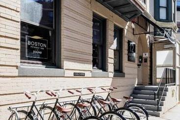 Boston Fenway Inn By Found