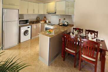 هتل Best Western Plus Salmiya