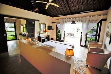 هتل Chuiba Bay Lodge