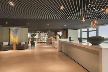 هتل Hyatt House Shenzhen Airport