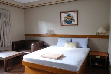 هتل Neuhaus Inn