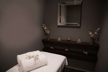 هتل Royal Tulip Achrafieh