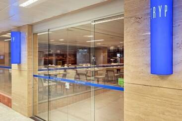 هتل Tryp By Wyndham São Paulo Guarulhos Airport