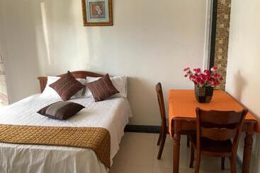 پانسیون Mahe Holiday Resort