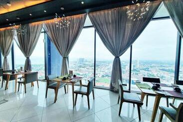 The Shore Hotel & Residences