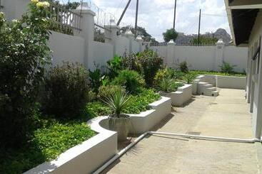 Tribute Guest House Matala
