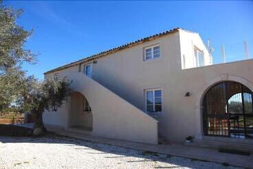 Zahir Country House