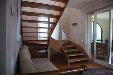 Zahir Country House