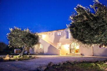 Zahir Country House