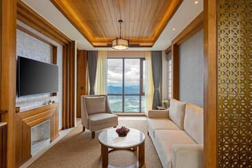 هتل Dusit Thani Himalayan Resort Dhulikhel, Nepal