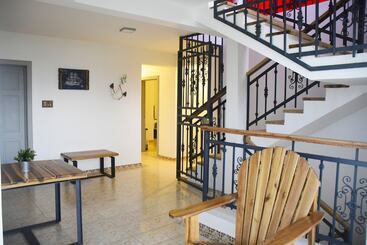 هتل Hostal Marina Samana