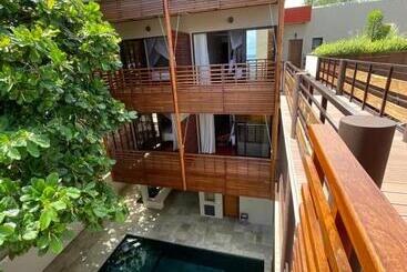 هتل Maison Ylang Dive Center