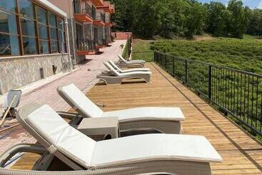La Vie En Rose Hotel By Sogutdagi Isparta