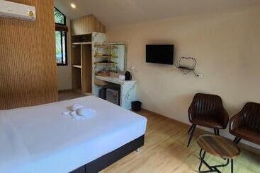 Lake Hill Resort Kanchanaburi