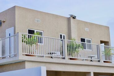 پانسیون Room In Apartment Nice Apartament In Aruba