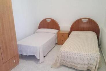 تختخواب و صبحانه Albergue Bar Villamayor