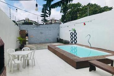 Hostel Olho D água