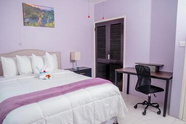 هتل Lavender Moon Villas