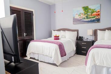 هتل Lavender Moon Villas