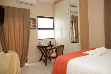 پانسیون D Villa Rest Inn