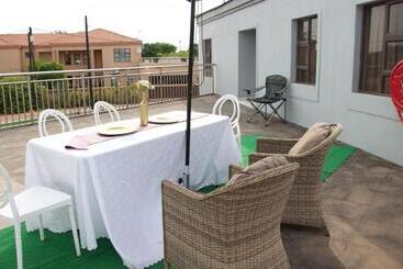 پانسیون D Villa Rest Inn