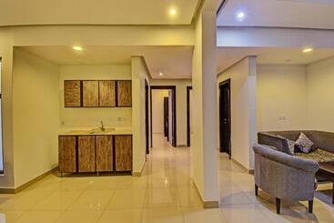 پانسیون Oyo 633 Home Ibs 3  2bhk