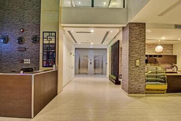پانسیون Oyo 633 Home Ibs 3 2bhk