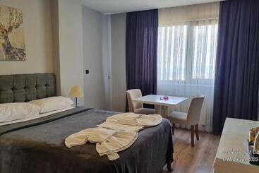 בית מלון כפרי Vesta Resort Buti̇k