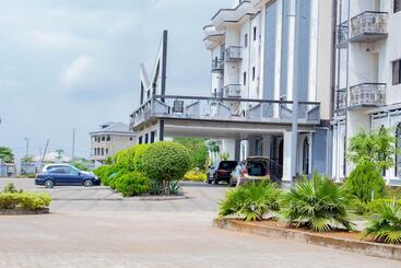 Marcsons Hotels And Resorts