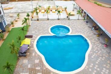 Marcsons Hotels And Resorts