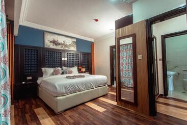 Marcsons Hotels And Resorts