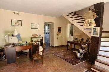 پانسیون Chambre D Hôtes Dallara