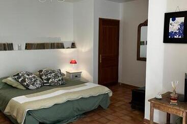 پانسیون Chambre D Hôtes Dallara