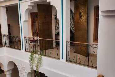 פנסיון Riad Ras Lafaa