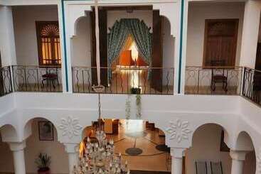 פנסיון Riad Ras Lafaa