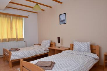 پانسیون Sobe Zlatnik