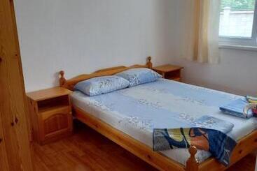 پانسیون Vili Marina Rooms