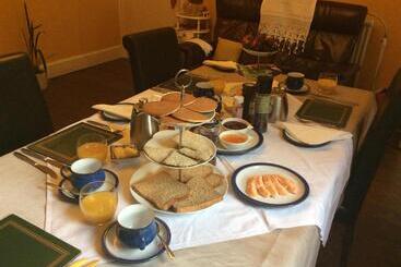 تختخواب و صبحانه Rosebank Guest House
