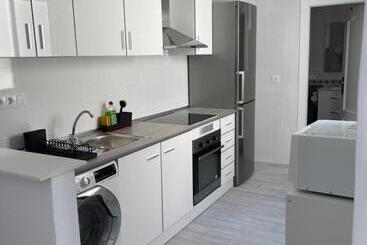 پانسیون Old Town Oliva Guest Apartment
